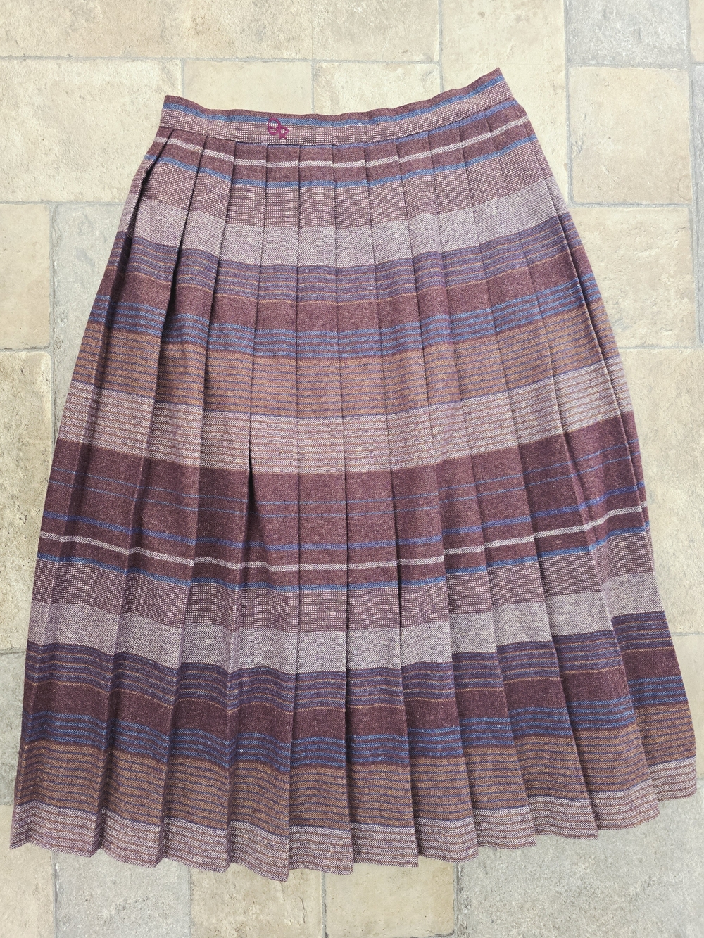 Authentic Vintage Oscar de la Renta Wool Midi Skirt